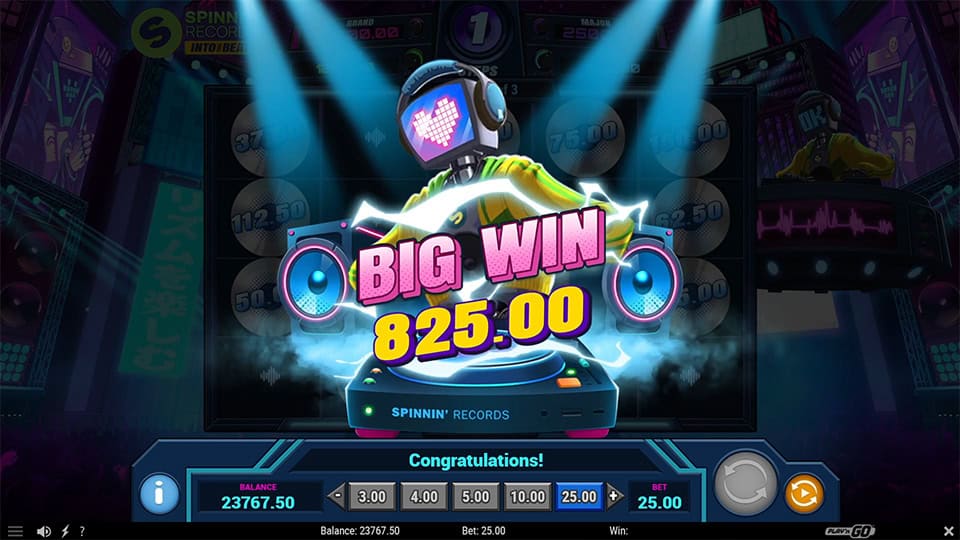 Big Win screen in Spinnin' Records Into the Beat slot displaying a &euro;825 payout.